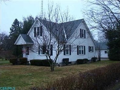 1st image of 815 E Chestnut St