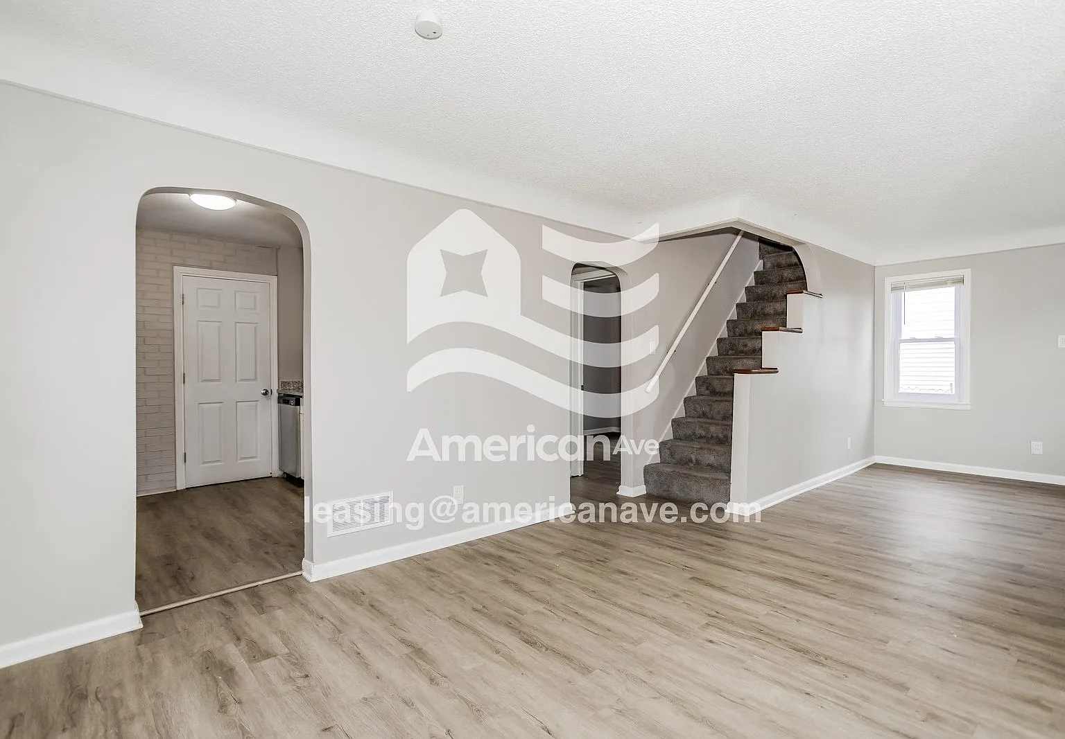 3 bed, 1.0 bath, 1090 sqft, $1,415 — Photo 4