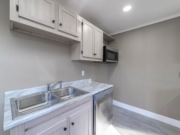 5411 W 7th Ave — Photo 3