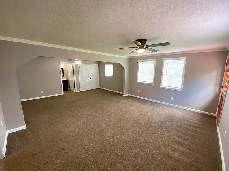4628 Jonquil Ln — Photo 6