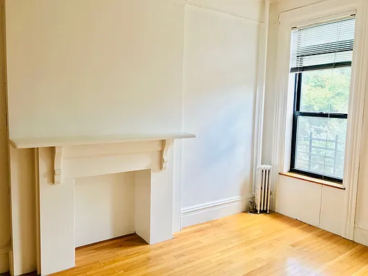 Rented by In Haus LLC | media 11