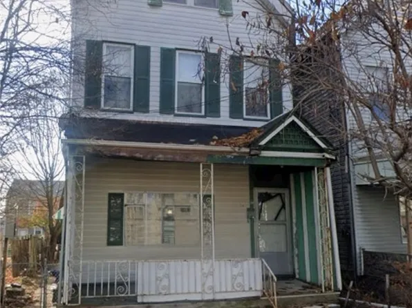 34 Mayflower St, Pittsburgh, PA 15206