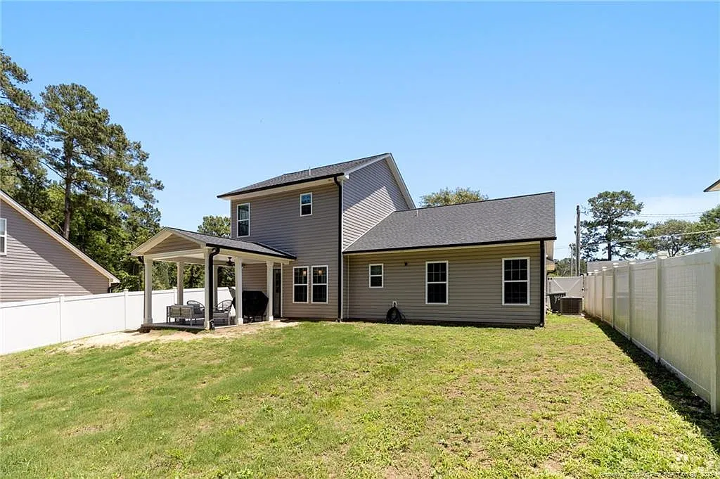 5608 Duncan Street - HS — Photo 2