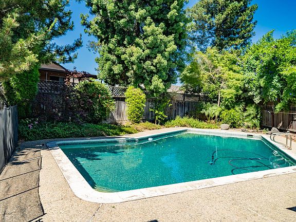 5th image of 3724 Glenview Ct
