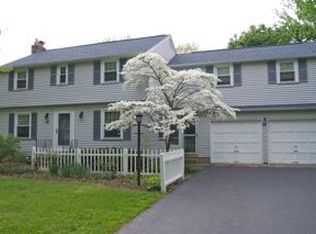 67 Danforth Cres, Rochester, NY 14618