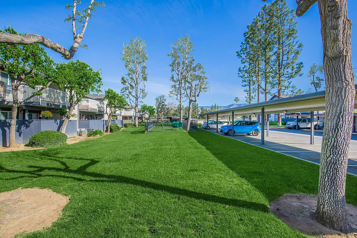Building Photo - Aspire Redlands
