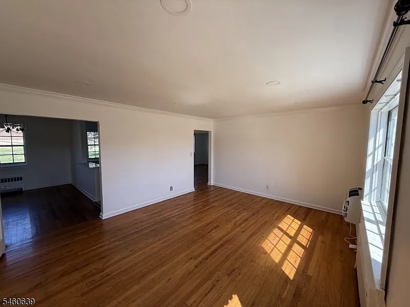 2 bed, 1.0 bath, $2,300 — Photo 3