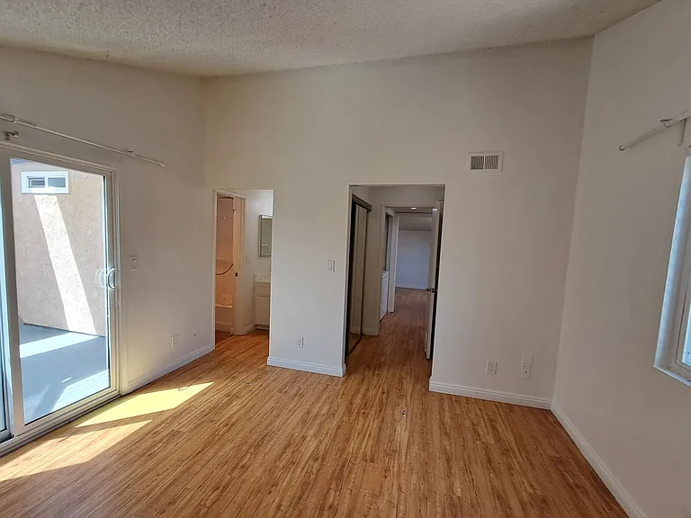 7881 Newman Ave #C — Photo 14