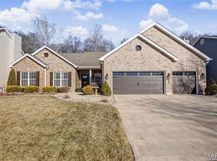 1550 Hunters Meadow Dr, O'Fallon, MO 63366