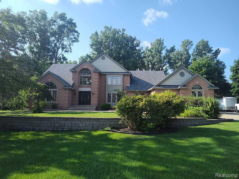 1st image of 1339 Pond Bluff Way