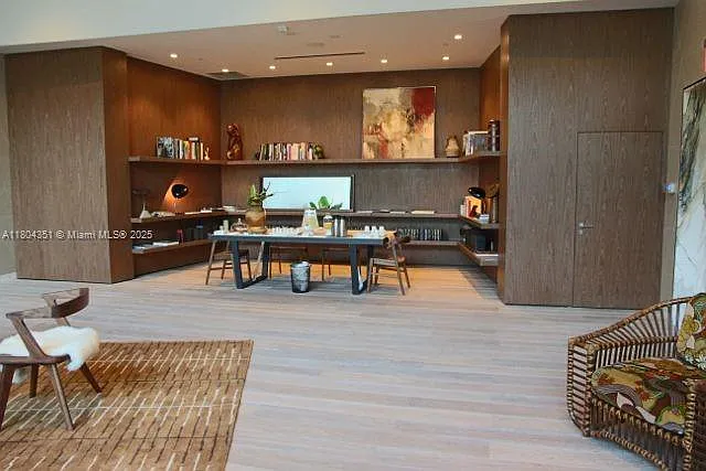2020 N Bayshore Dr #3706 — Photo 22