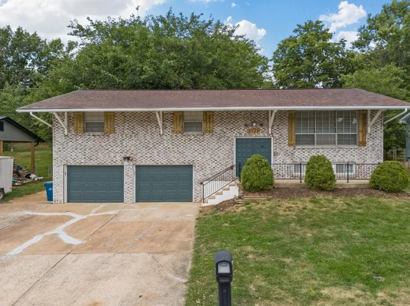 2751 Tiara Dr, Arnold, MO 63010