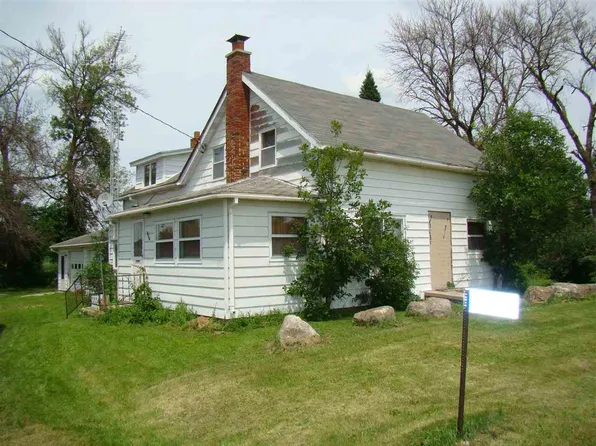 W7228 State Road 33, Beaver Dam, WI 53916