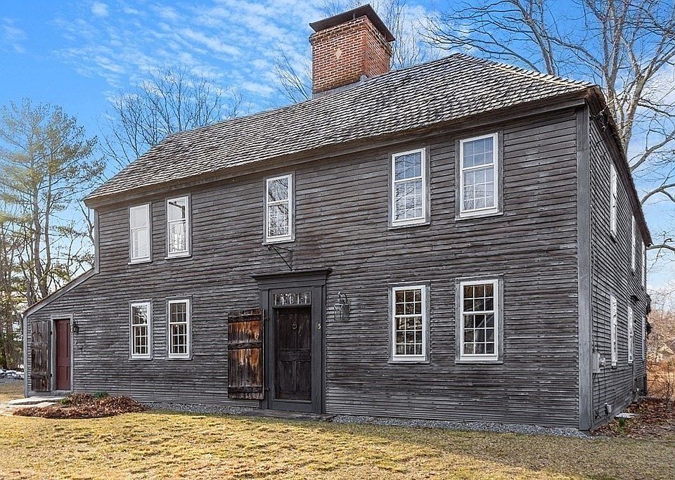 15 South St, Townsend, MA 01469 Zillow