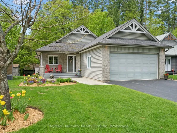 7 Stonehenge Ct, Bracebridge, ON P1L 1N2