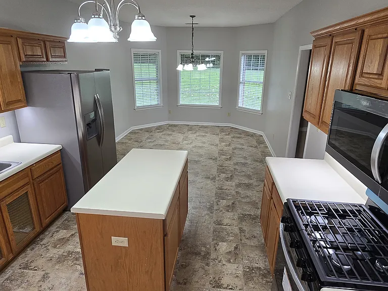 75 Austin Cir — Photo 18