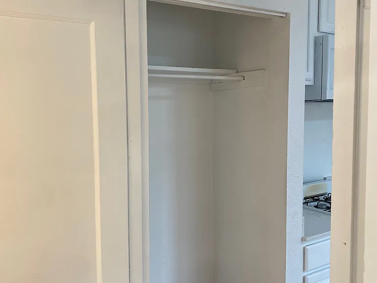316 Maple St SE #316 — Photo 16
