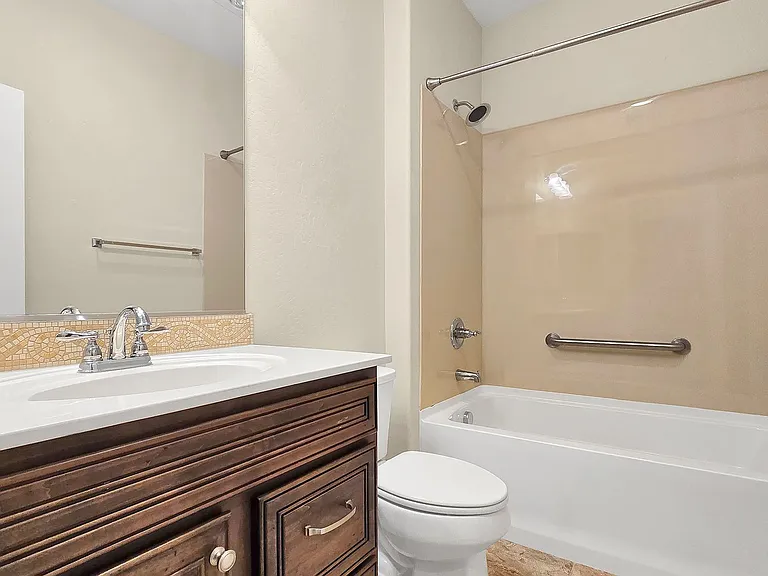 16374 W Amelia Dr — Photo 19