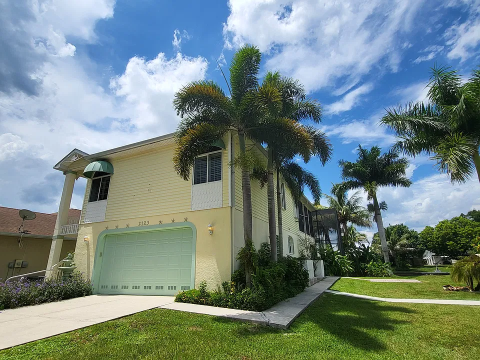 2123 Davis Blvd