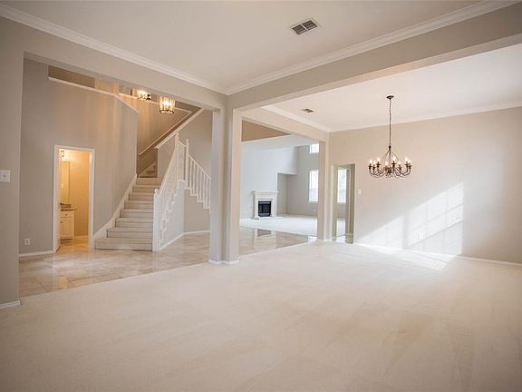 5th image of 1408 San Jacinto Dr