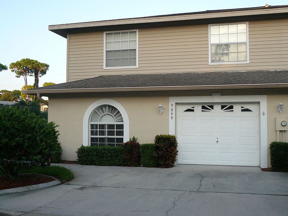 End Unit -Very Private-At the end of Antigua Drive