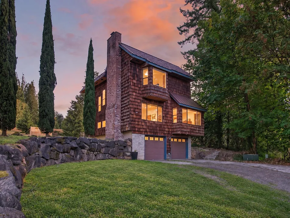 3516 Sunset Way