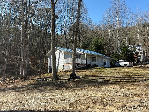 2nd image of 111 Timber Ln