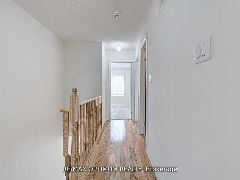 11 Autumnwood Ave #6 — Photo 6
