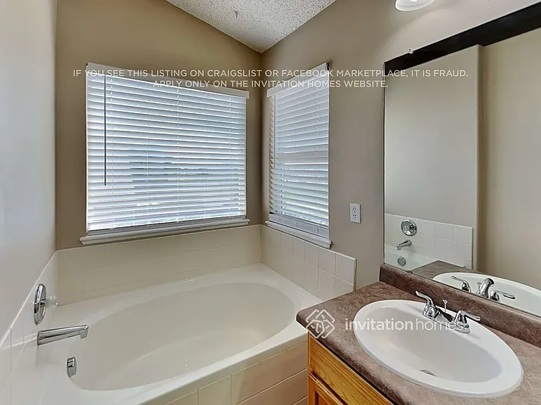7395 Middle Bay Way — Photo 15