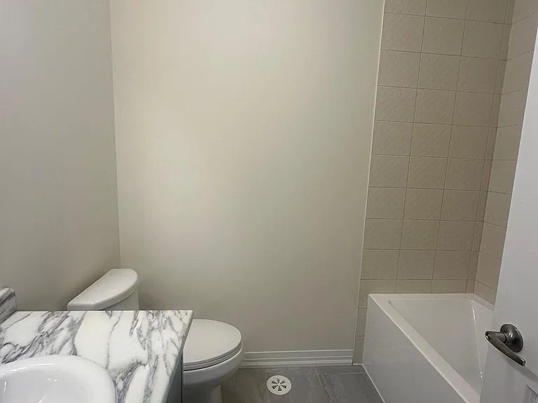 37 Harold Wilson Ln — Photo 15