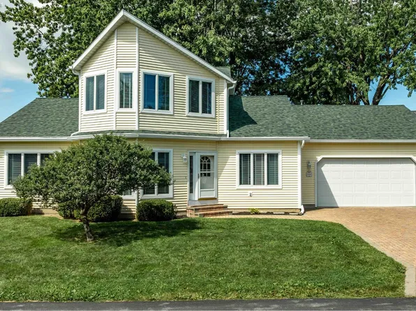 2970 N Swift Dr, Port Clinton, OH 43452