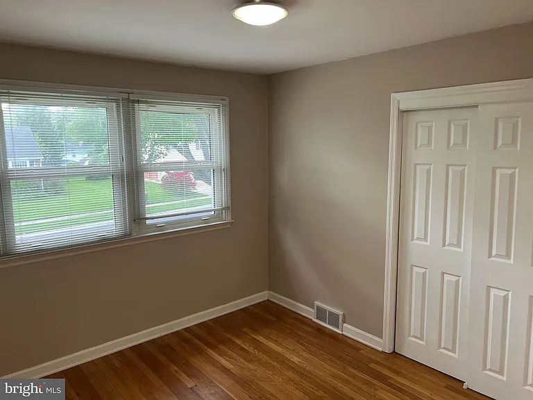 2621 Darby Dr — Photo 12