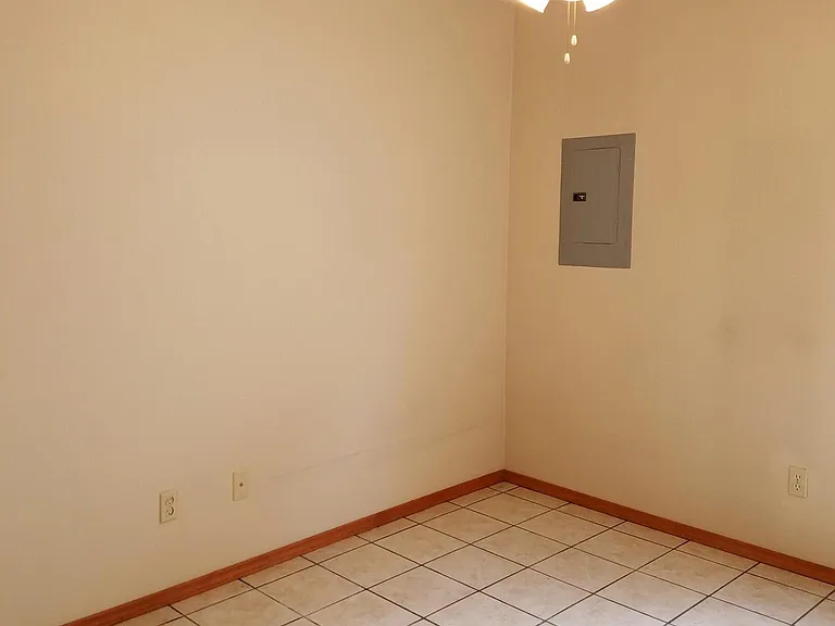 117 S Duck St #3 — Photo 7