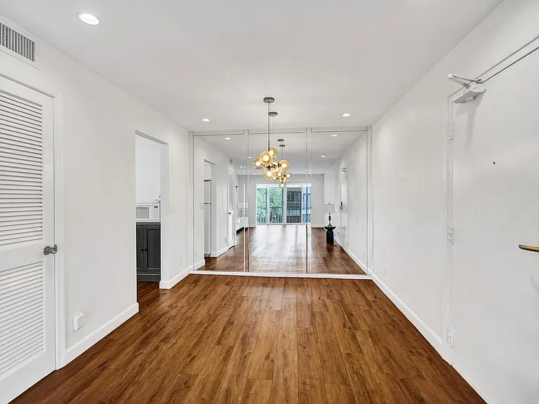 6289 Bay Club Dr — Photo 7