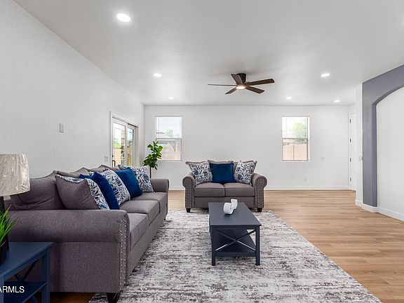 4th image of 21535 E Calle De Flores --