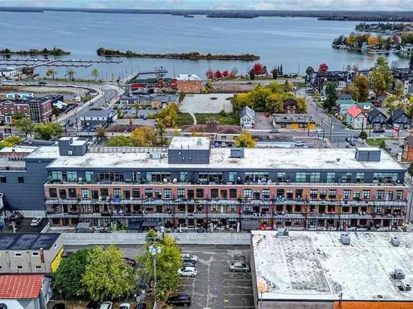 21 Matchedash St S Unit 310, Orillia, ON L3V 4W4