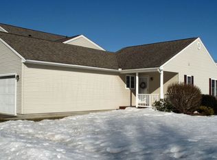 123 Dibble Hollow Ln, Windsor Locks, CT 06096