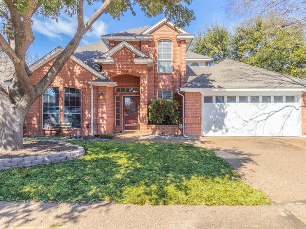 2721 Maple Brook Ct, Bedford, TX 76021