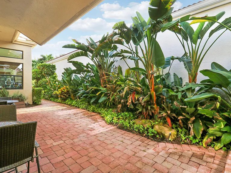 210 Coral Cay Ter — Photo 10
