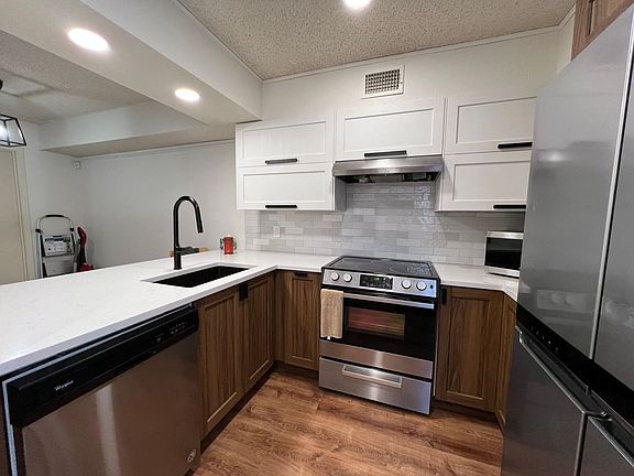 5th image of 833 Dublin Dr #2