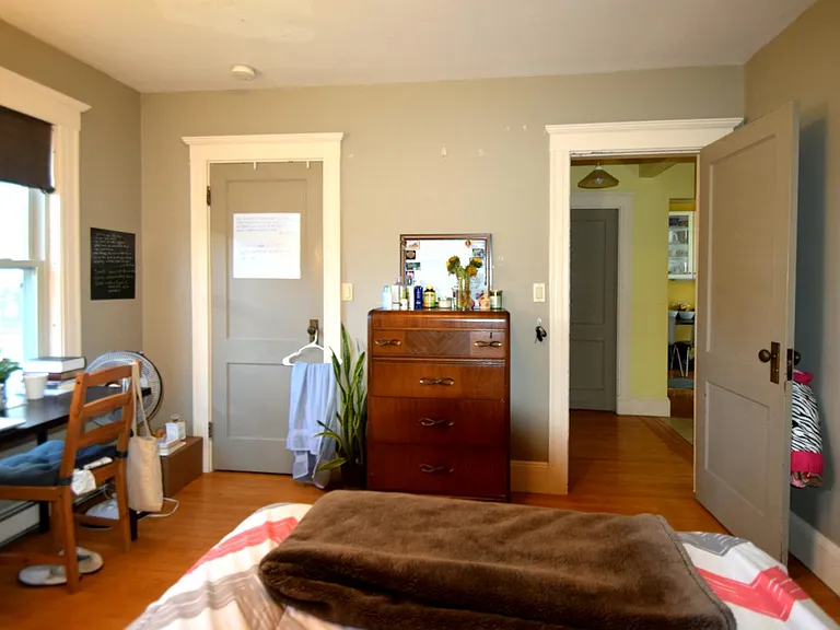 51 Russell Rd — Photo 23