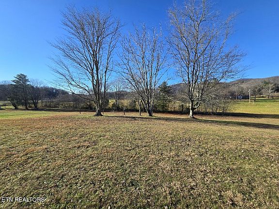 5th image of 1733 Knoxville Hwy