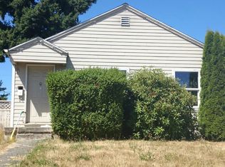 7951 34th Ave SW, Seattle, WA 98126