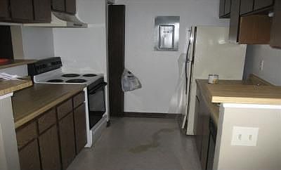 2nd image of 943 S Zeno Way Unit 201
