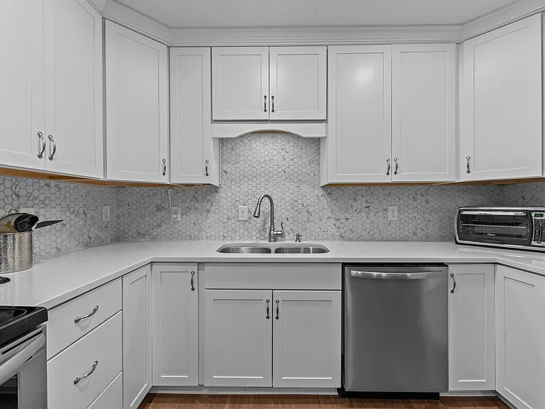 2211 Steeple Chase Dr — Photo 13