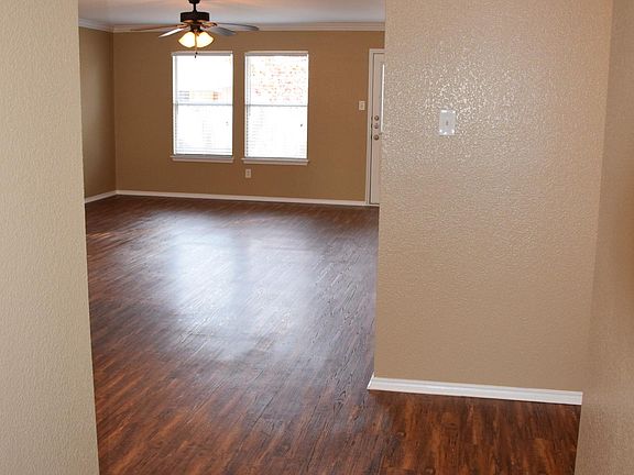 2nd image of 4125 Majestic Ct