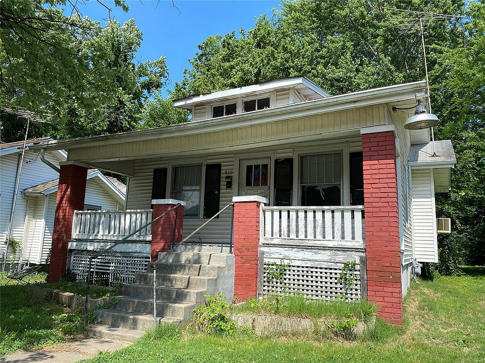 1st image of 910 S Sprigg St