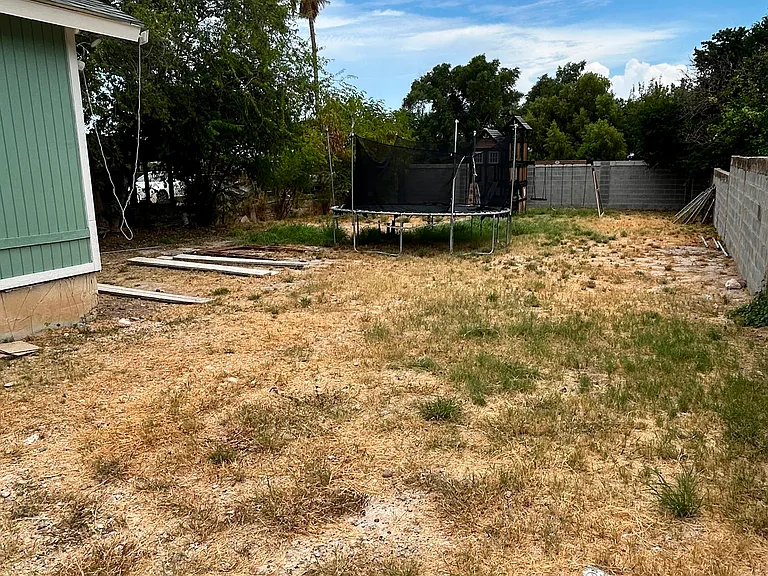 1707 Gates St — Photo 2
