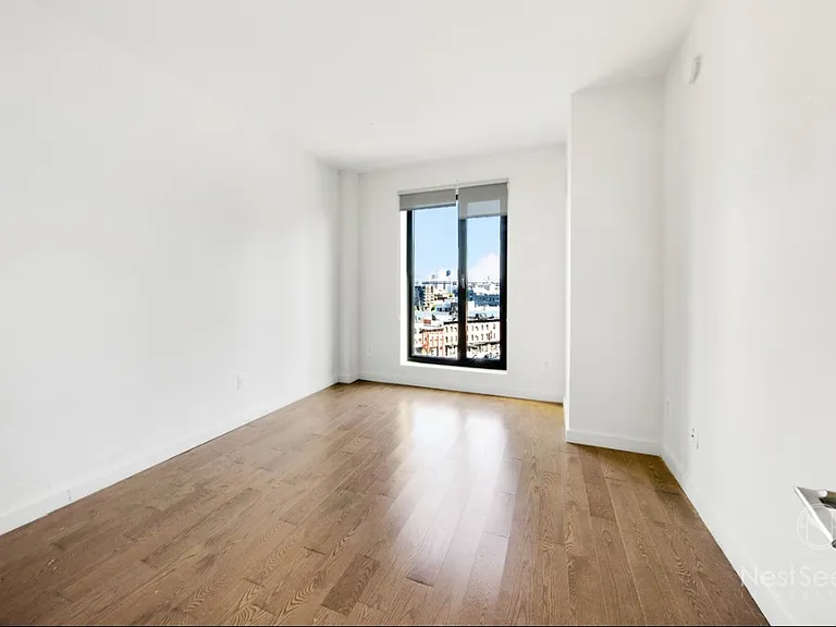 11-39 49th Ave #502 — Photo 3