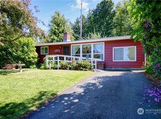 3215 W 3rd St, Anacortes, WA 98221